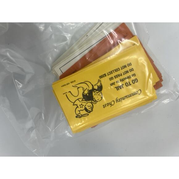 MONOPOLY Board Game Original Parker Brothers 2004 Edition Family Game Night - Picture 10 of 12